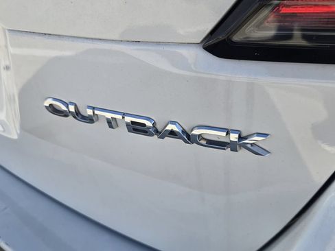 Used 2020 Subaru Outback Premium AWD/4WD image 13