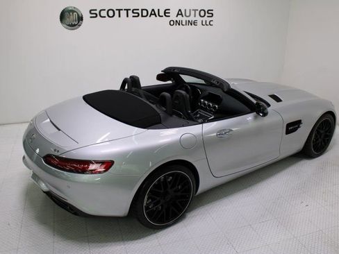 Used 2019 Mercedes-Benz AMG GT Roadster image 19