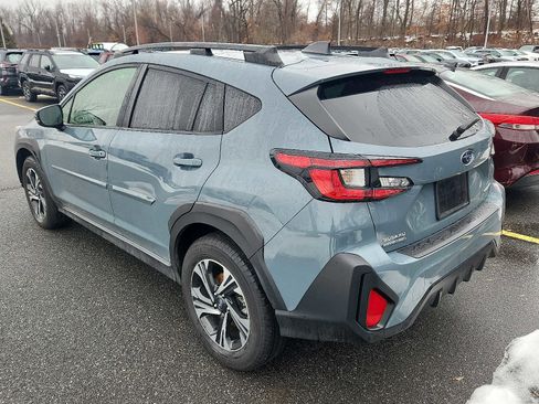 Used 2024 Subaru Crosstrek 2.0i Premium image 4