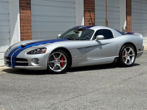 Used 2010 Dodge Viper SRT-10 w/ Protection Group image 9