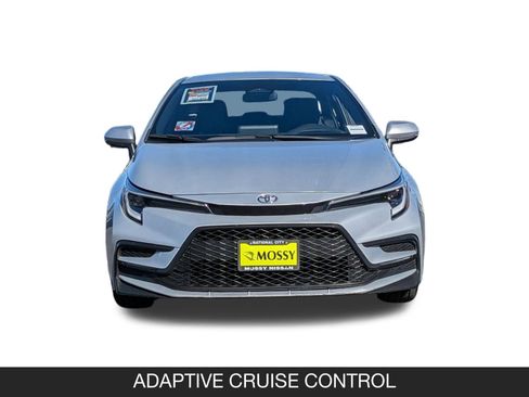 Used 2024 Toyota Corolla SE image 4