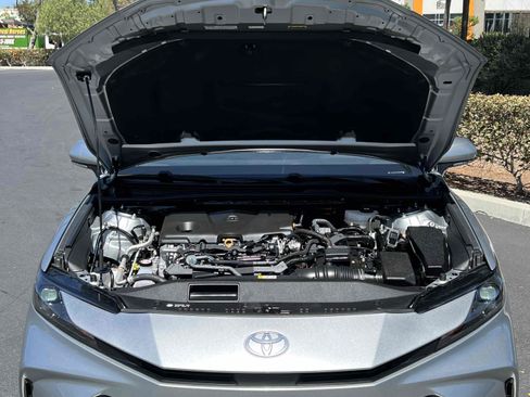 Used 2025 Toyota Camry LE w/ Convenience Package FWD image 18