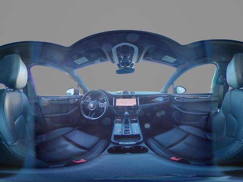 Certified 2024 Porsche Macan S image 30