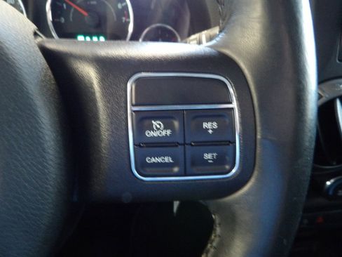 Used 2018 Jeep Wrangler Unlimited Sport S image 31