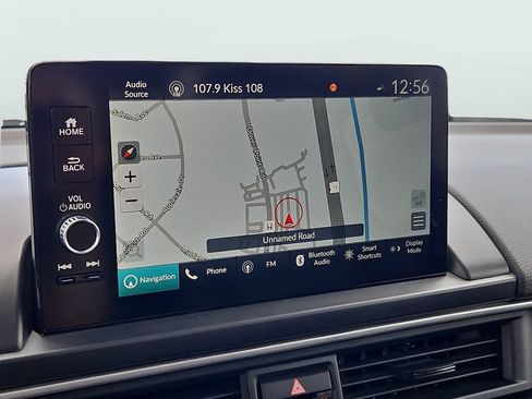 Certified 2023 Honda Pilot Touring image 17
