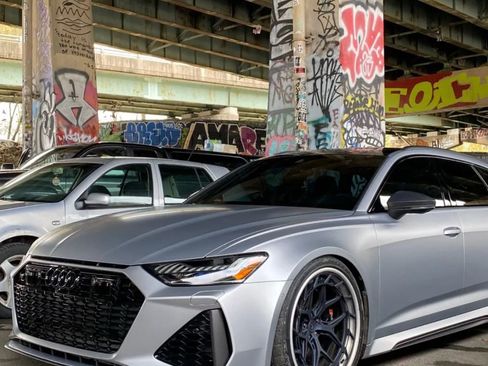 Used 2024 Audi RS 6 performance image 43