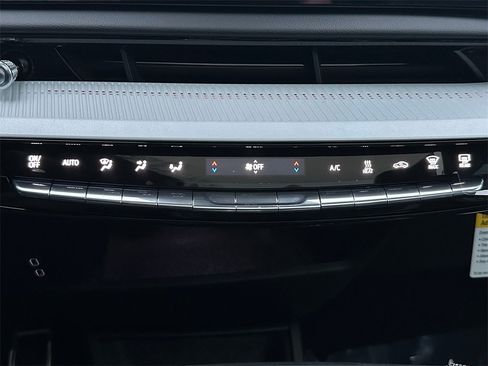 New 2026 Cadillac Optiq Sport 2 image 28