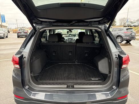 Used 2023 Chevrolet Equinox LT image 7