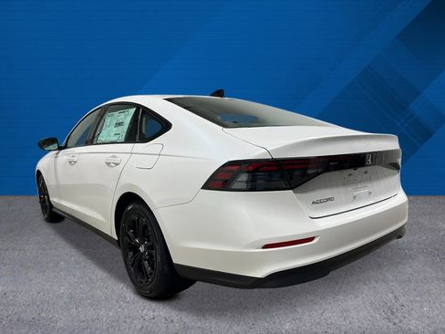 New 2025 Honda Accord SE image 6