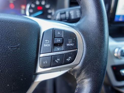 Used 2022 Ford Explorer XLT RWD image 14