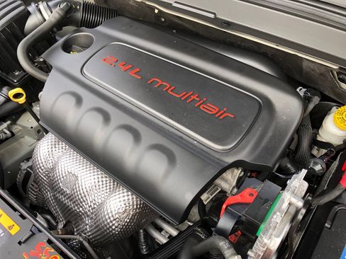 Used 2021 Jeep Renegade Latitude image 36