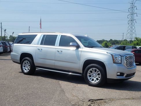 Used 2019 GMC Yukon XL SLT RWD image 5