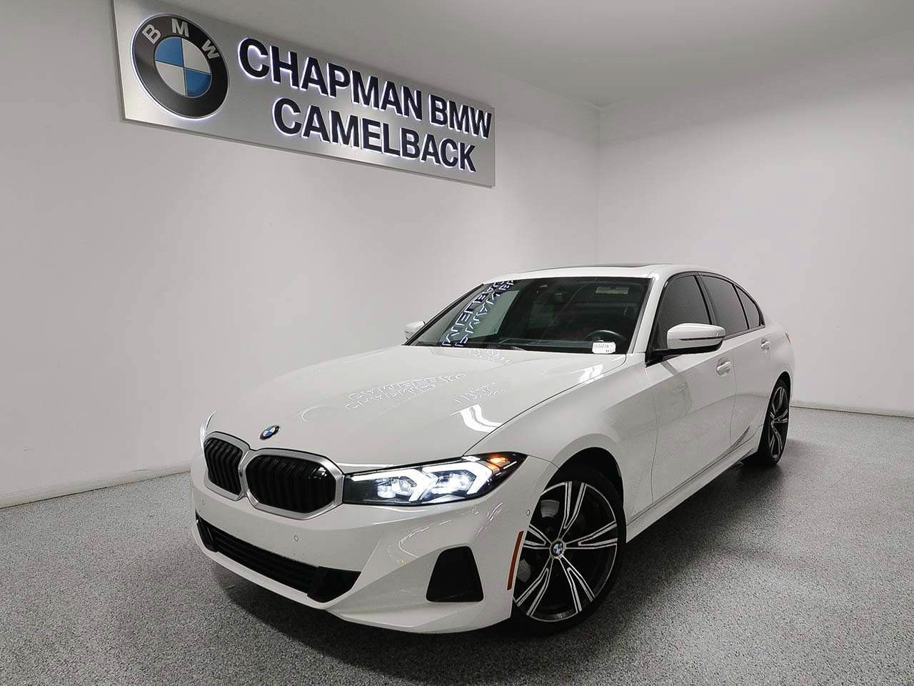 Used 2023 BMW 330i Sedan w/ Premium Package RWD image 1