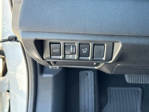 Certified 2025 Subaru Outback Premium w/ Popular Package #1A image 32