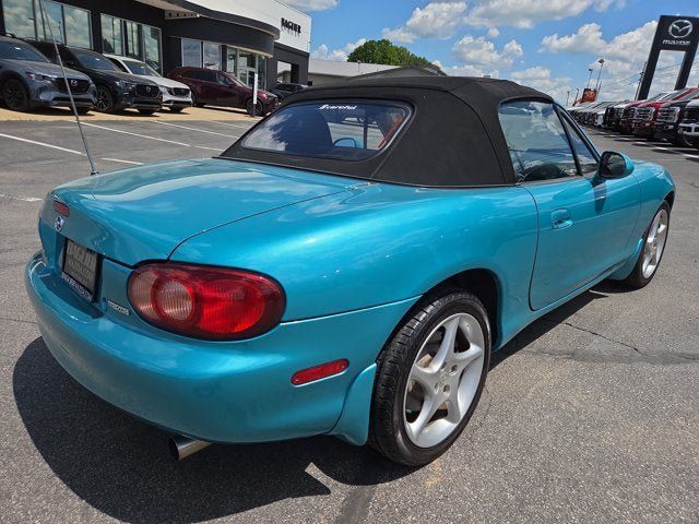 Used 2003 MAZDA MX-5 Miata RWD image 5