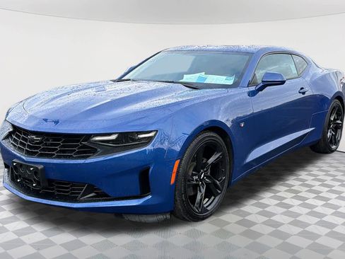 Used 2019 Chevrolet Camaro LT w/ Technology Package image 1