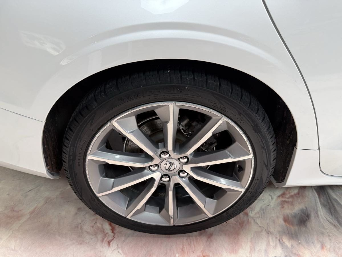 Used 2019 Volvo S60 T5 Momentum w/ Premium Package FWD image 37