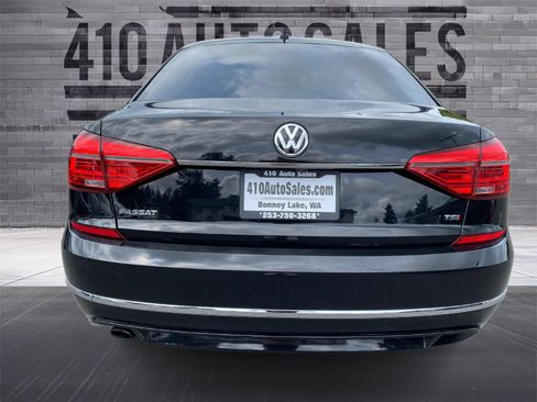 Used 2016 Volkswagen Passat 1.8T S FWD image 4