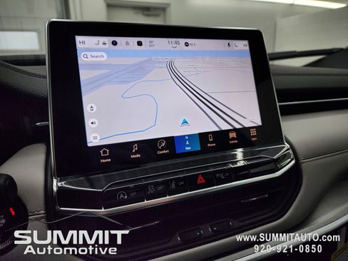 New 2026 Jeep Compass Limited w/ Sun, Sound & Navigation Group image 15