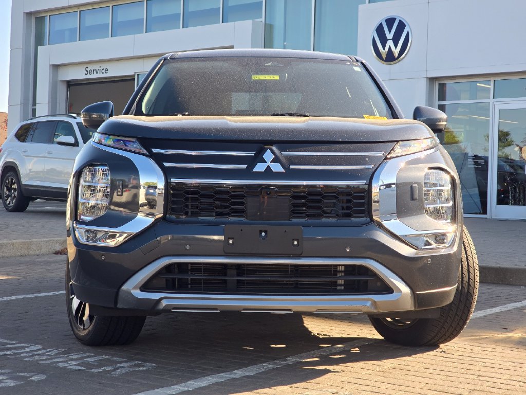 Used 2025 Mitsubishi Outlander SE AWD/4WD image 19