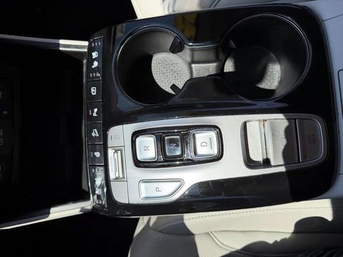 Certified 2023 Hyundai Tucson Limited FWD image 18