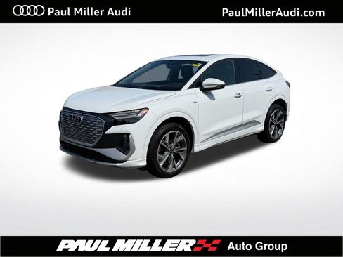 Certified 2023 Audi Q4 e-tron Prestige AWD/4WD image 1