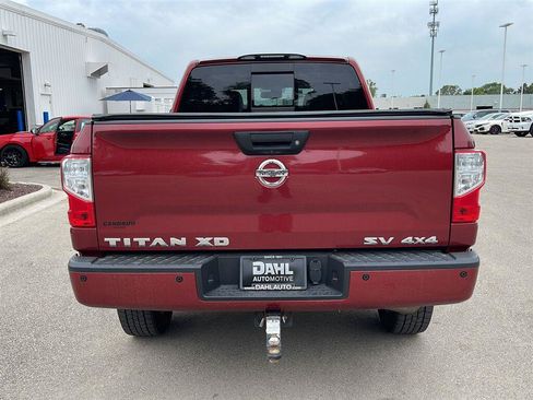 Used 2019 Nissan Titan SV AWD/4WD image 13