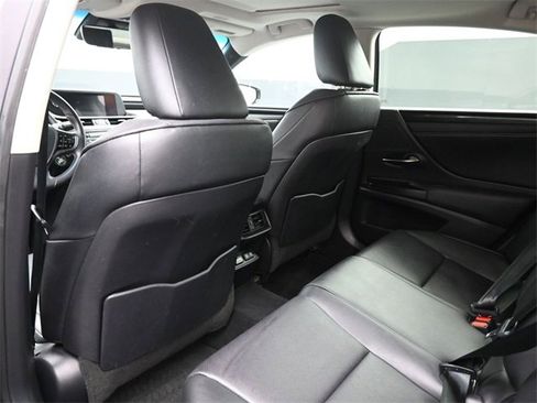 Used 2019 Lexus ES 350 Ultra Luxury image 17