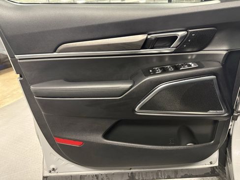 Used 2023 Kia Telluride SX X-Line image 8