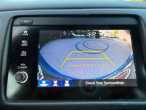 Used 2021 Honda HR-V EX image 18