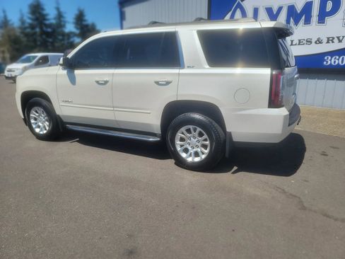 Used 2015 GMC Yukon SLT w/ HD Trailering Package AWD/4WD image 32