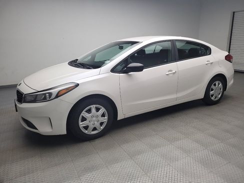 Used 2017 Kia Forte LX w/ LX Popular Package FWD image 2