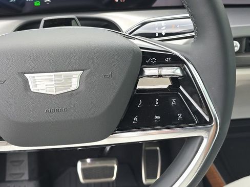 New 2026 Cadillac Vistiq Sport w/ LPO, Floor Liner Package image 24