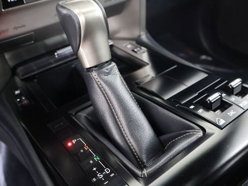 Used 2021 Lexus GX 460 Premium image 3