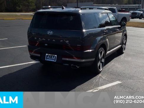 Used 2025 Hyundai Santa Fe Limited AWD/4WD image 6