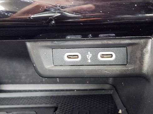 Used 2025 Volkswagen Jetta SE FWD image 26