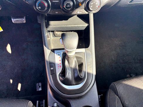 Used 2021 Kia Forte LXS image 18