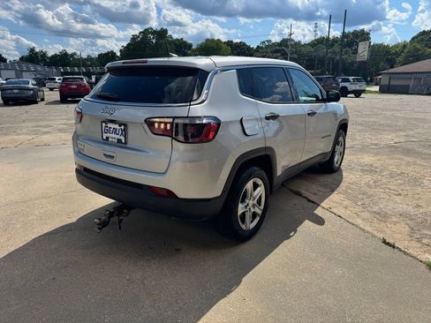 Used 2024 Jeep Compass Sport AWD/4WD image 14