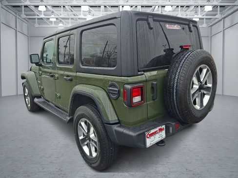 Used 2023 Jeep Wrangler Unlimited Sahara w/ Cold Weather Group AWD/4WD image 3