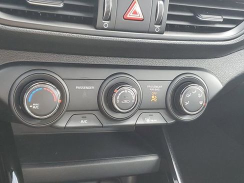 Used 2020 Kia Forte GT-Line image 31