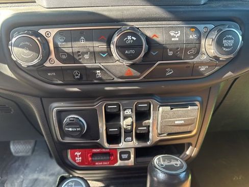 Used 2020 Jeep Wrangler Unlimited Rubicon w/ Steel Bumper Group AWD/4WD image 27