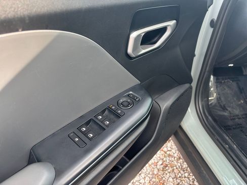 Used 2025 Kia K4 LXS image 20