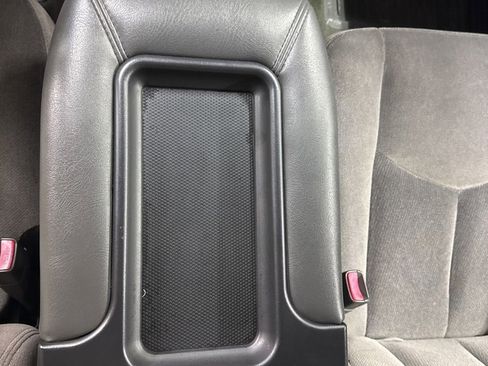 Used 2004 GMC Sierra 1500 SLE w/ Light Duty Power Package image 30