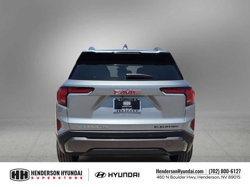 Used 2025 GMC Terrain Elevation w/ Elevation Premium Package AWD/4WD image 7