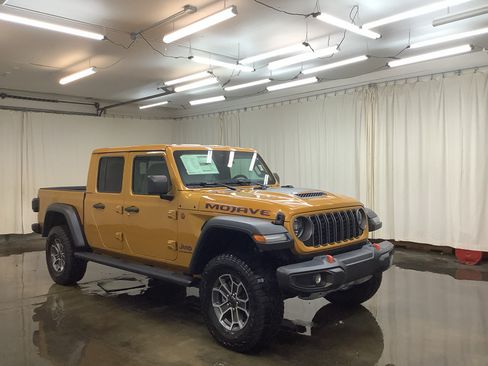 New 2026 Jeep Gladiator Mojave w/ Safety Group AWD/4WD image 3