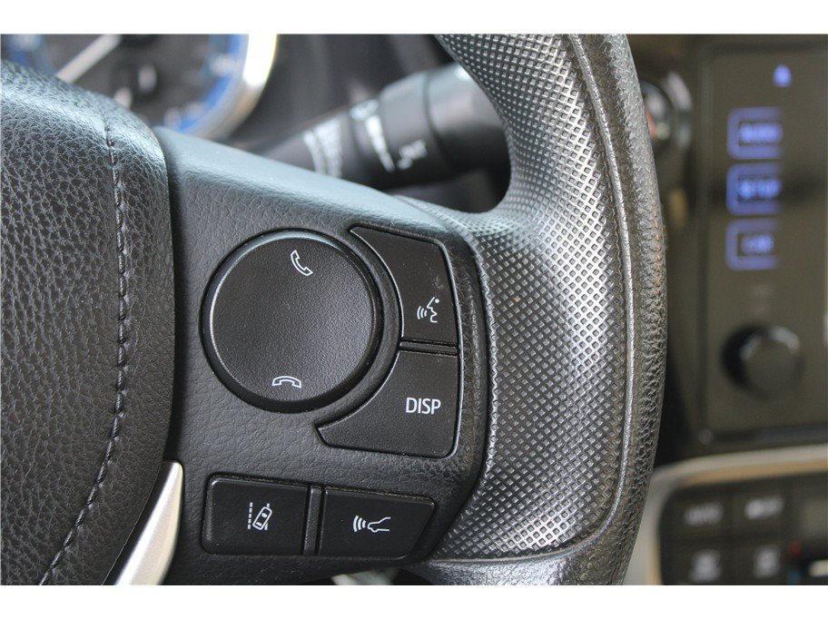 Used 2017 Toyota Corolla LE w/ Carpet Mat Package (TMS) FWD image 14