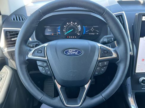 Used 2024 Ford Edge Titanium w/ Equipment Group 301A image 22