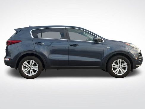 Used 2017 Kia Sportage LX AWD/4WD image 18