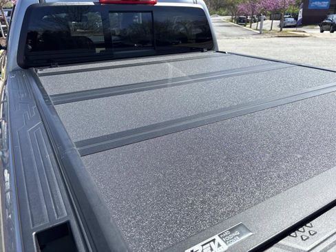 Certified 2024 GMC Canyon Denali image 33