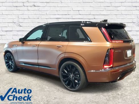 Used 2027 Cadillac Vistiq Platinum AWD/4WD image 5